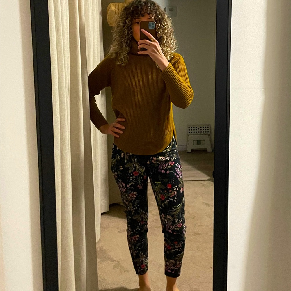 EUC Small Wilfred Free Merino Sweater